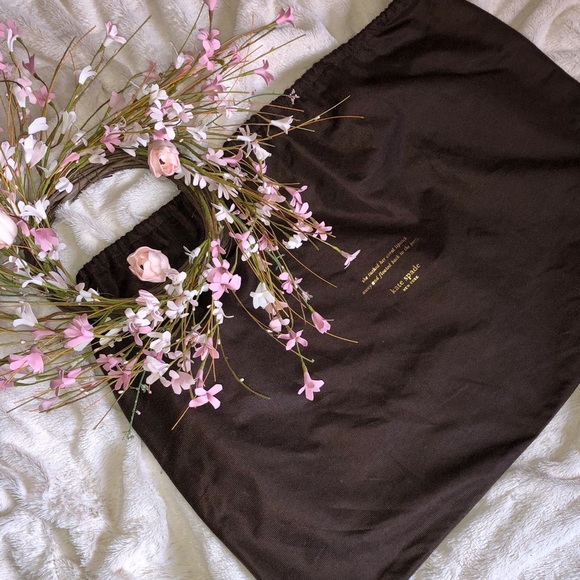 New Kate Spade Bag. - Picture 3 of 8